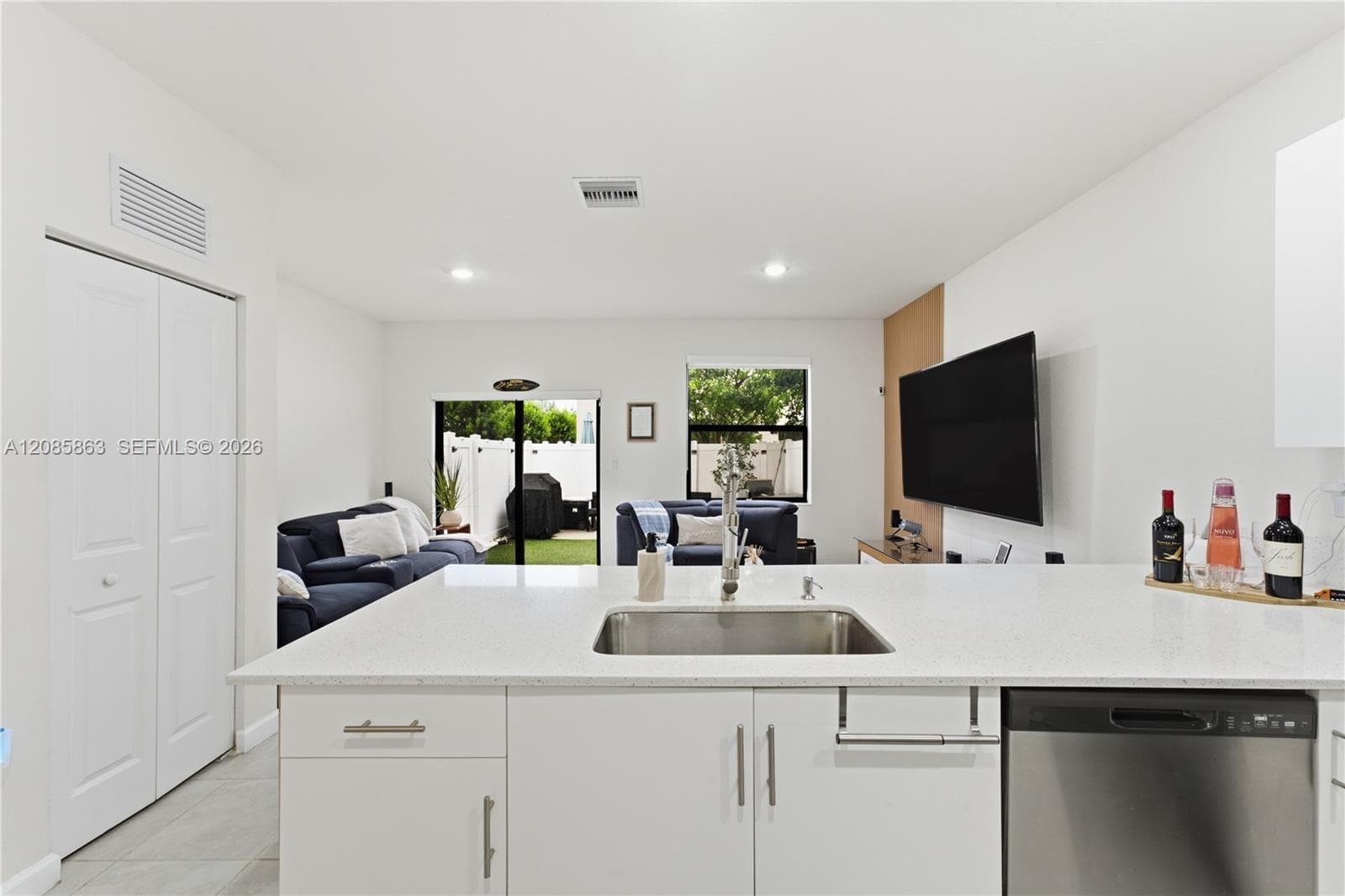 11467 W 34th Ct, Hialeah, FL 33018 photo 13