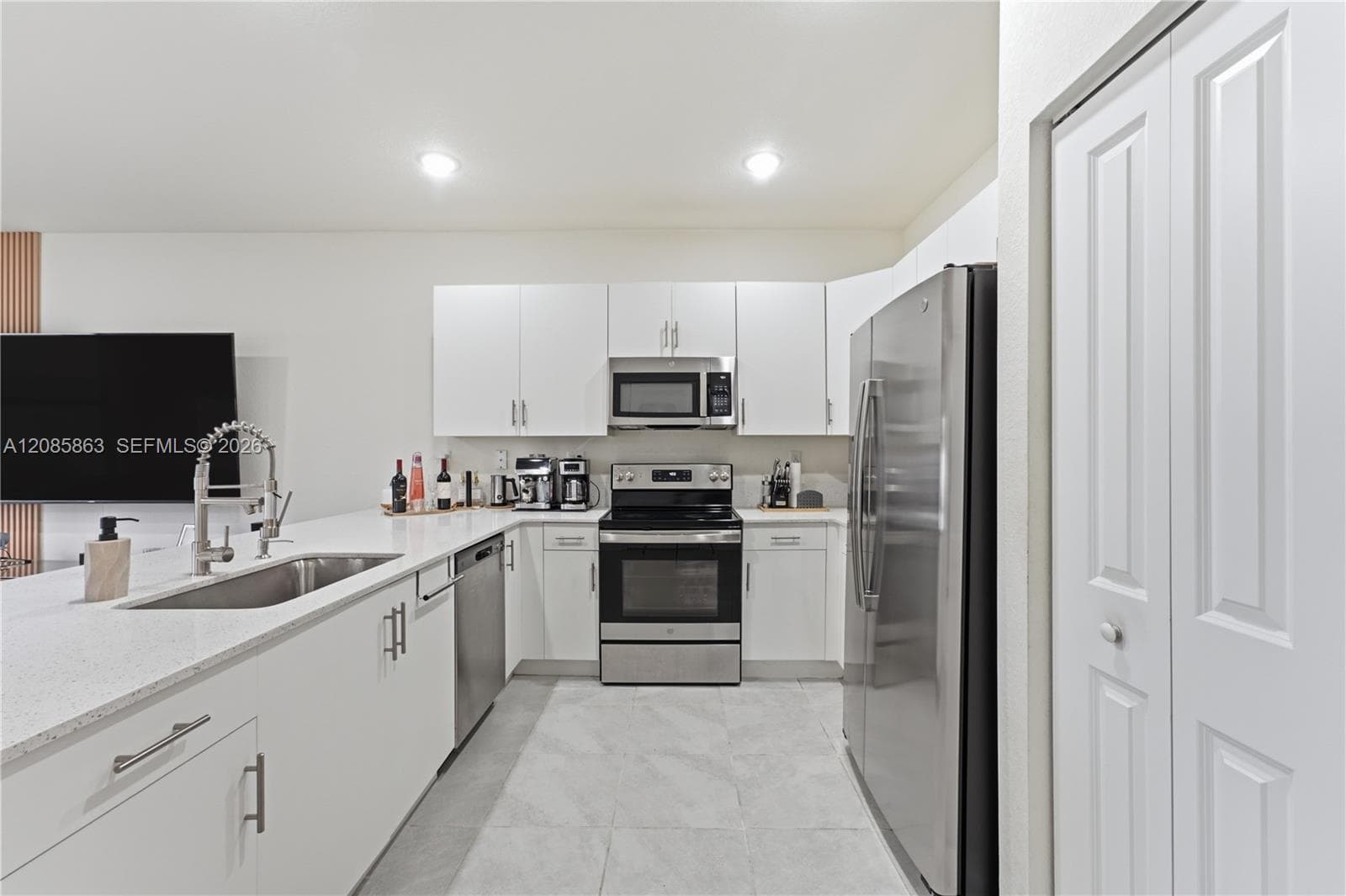 11467 W 34th Ct, Hialeah, FL 33018 photo 9
