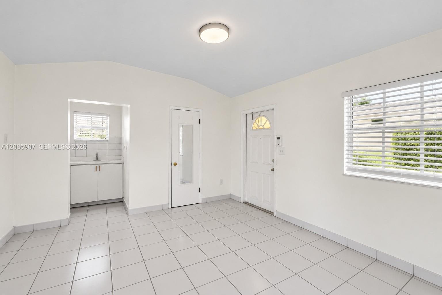 3640 SW 25th St # Casita, Miami, FL 33133 photo 3