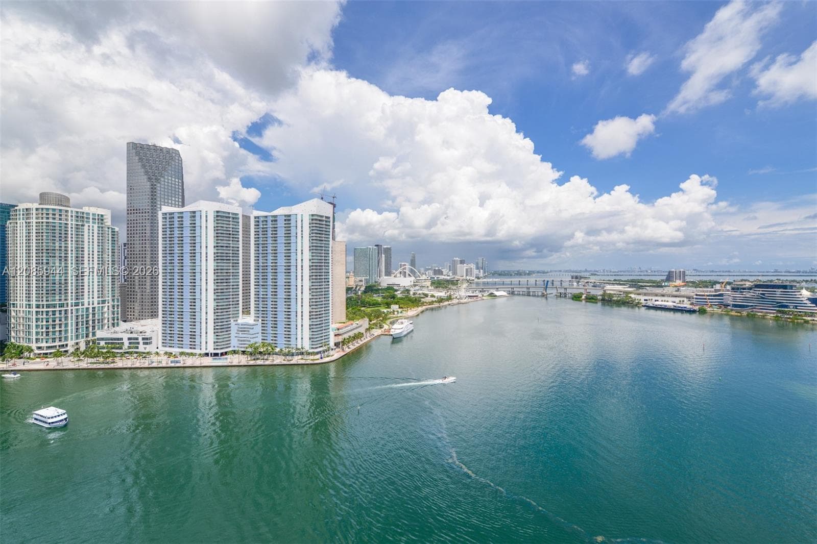 848 Brickell Key Dr # 2702, Miami, FL 33131 photo 3