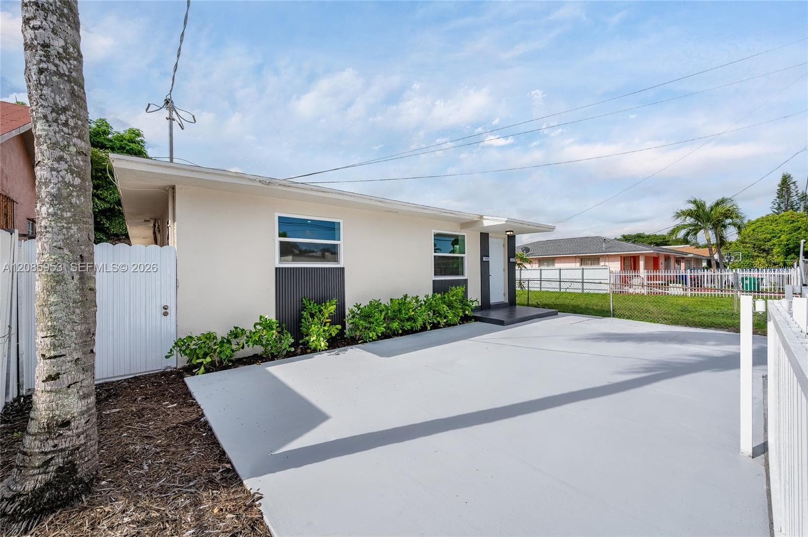 1028 NW 24th St, Miami, FL 33127 photo 3