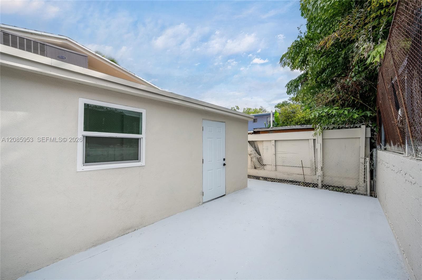 1028 NW 24th St, Miami, FL 33127 photo 9
