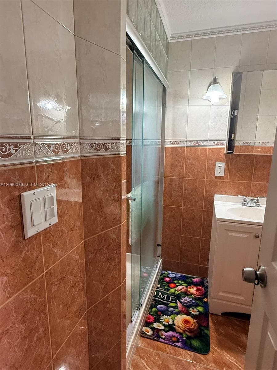 343 W 11th St, Hialeah, FL 33010 photo 10