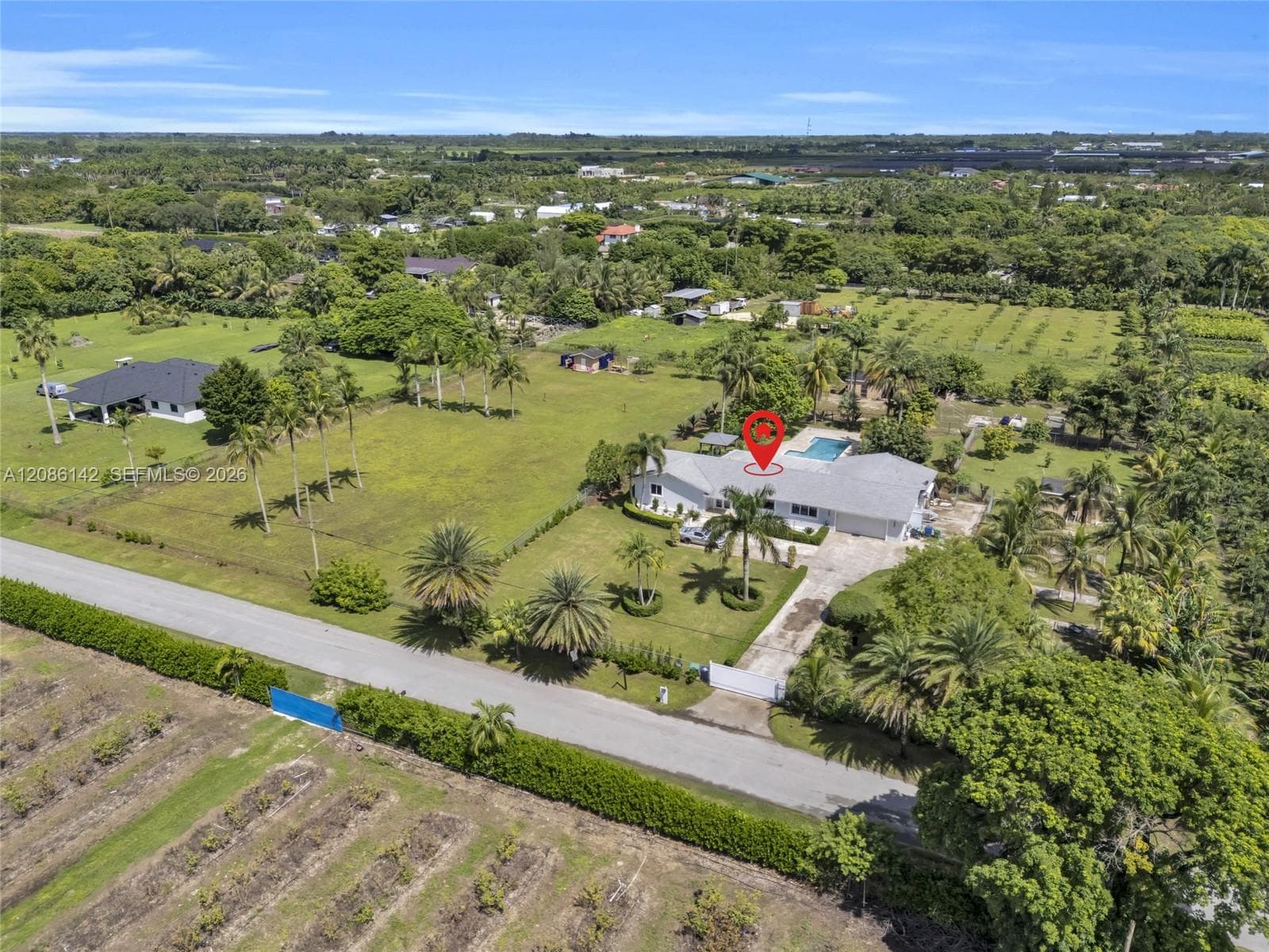 19245 SW 188th St, Miami, FL 33187 photo 2