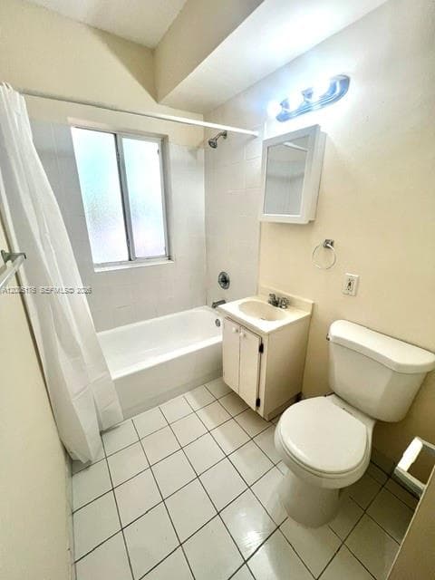 564 NE 66th St # 3, Miami, FL 33138 photo 5