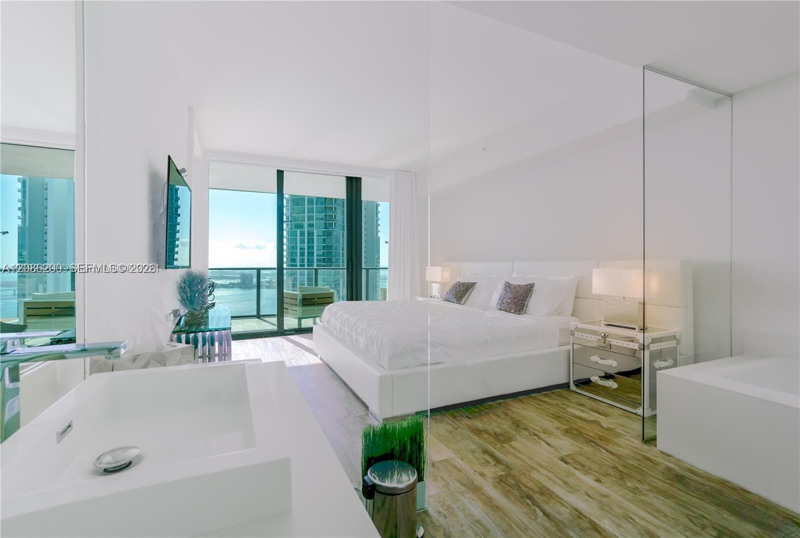 650 NE 32nd St # 4402, Miami, FL 33137 photo 8