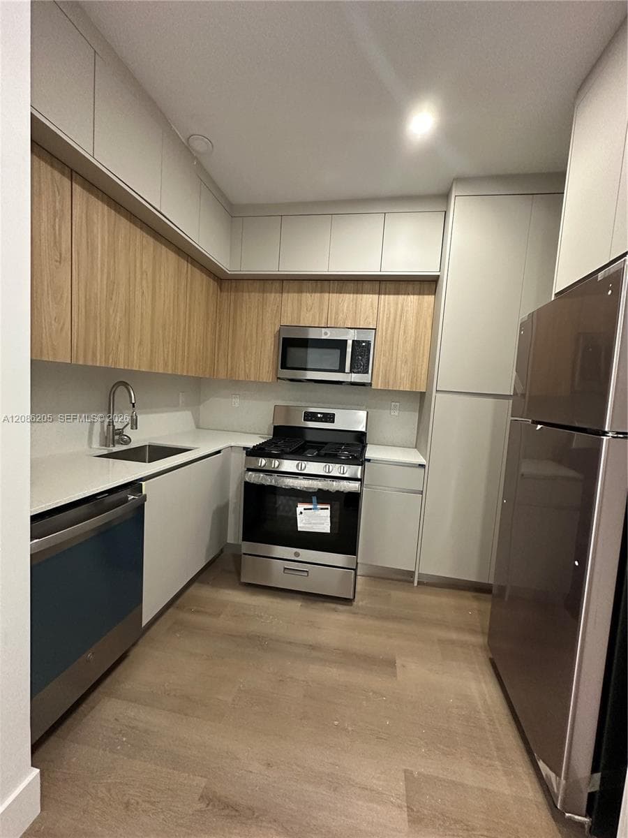 1619 Jefferson Ave # 207, Miami Beach, FL 33139 photo 2