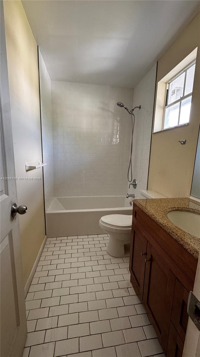 885 SE 13th Rd, Homestead, FL 33035 photo 5