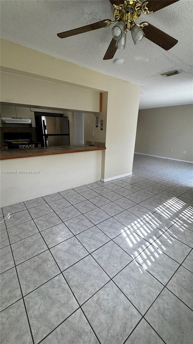 885 SE 13th Rd, Homestead, FL 33035 photo 4