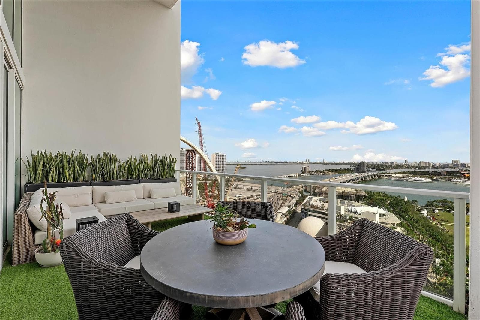 1040 Biscayne Boulevard # 2101, Miami, FL 33132 photo 13