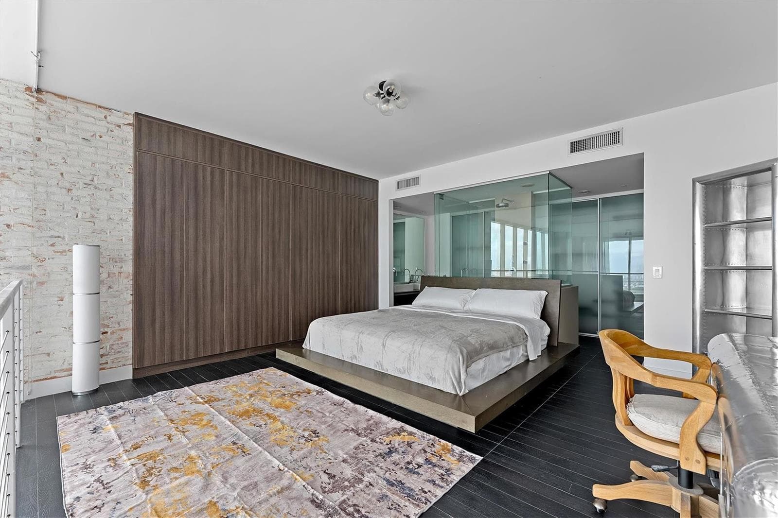 1040 Biscayne Boulevard # 2101, Miami, FL 33132 photo 3