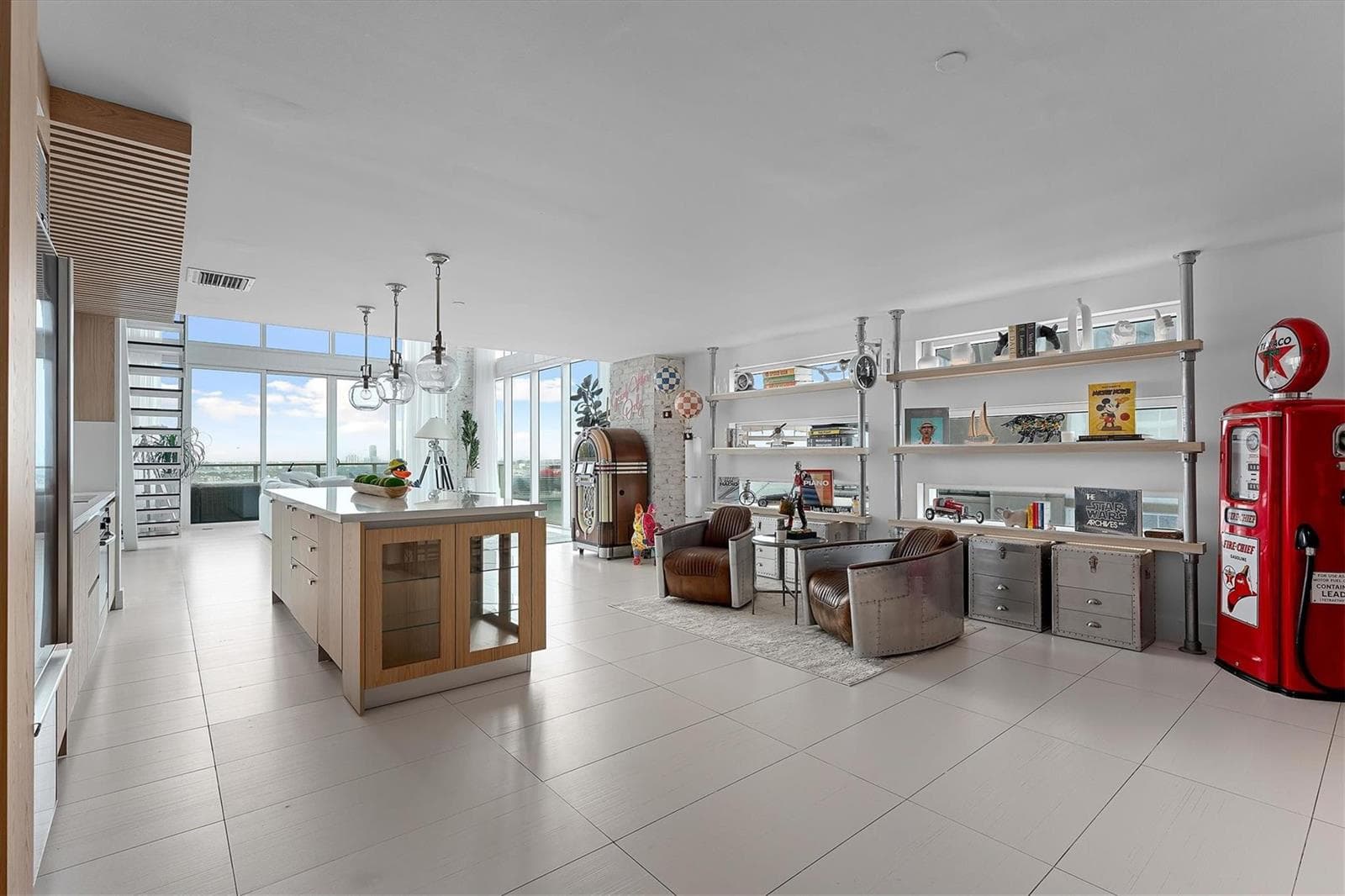 1040 Biscayne Boulevard # 2101, Miami, FL 33132 photo 5