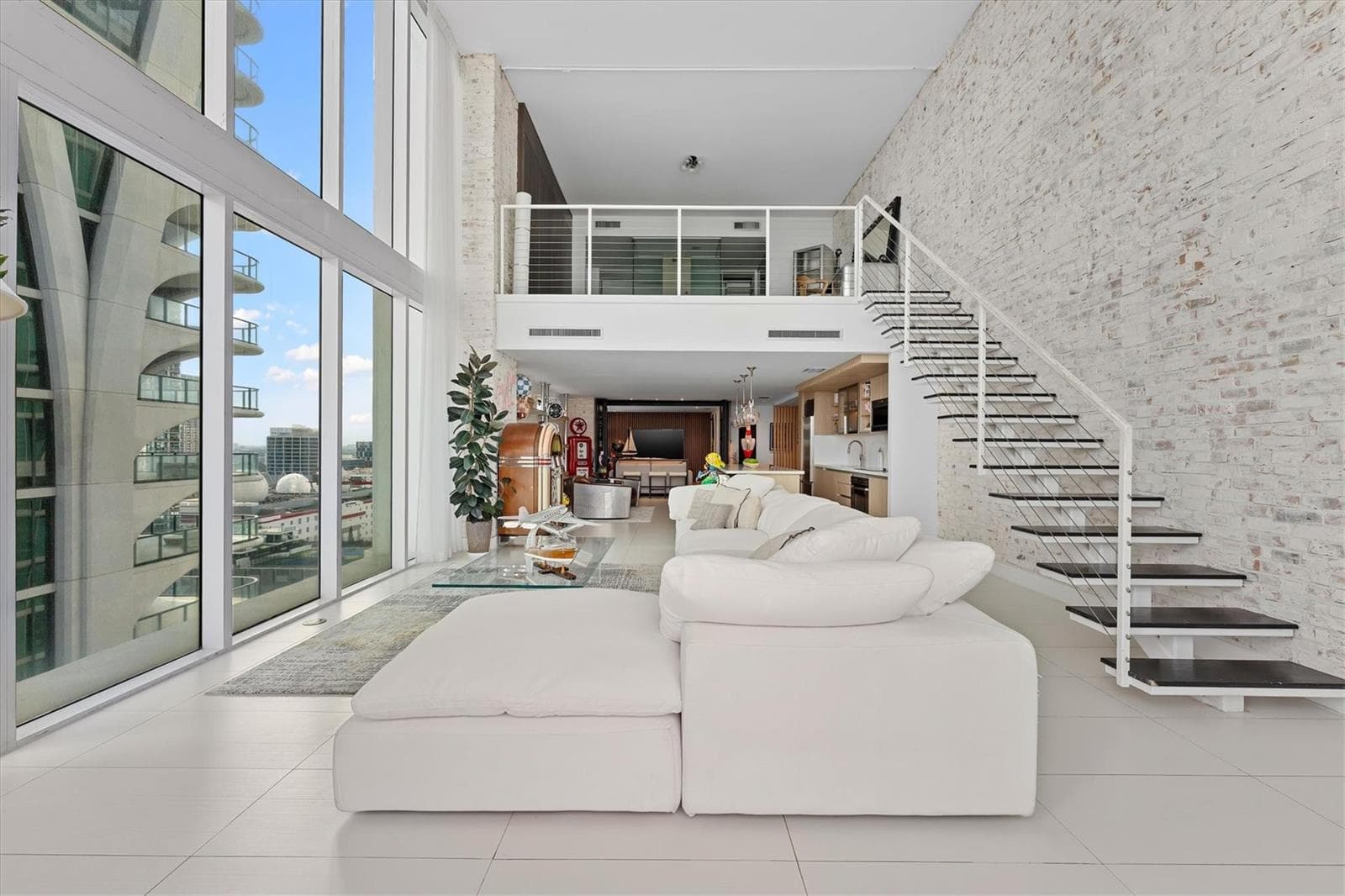 1040 Biscayne Boulevard # 2101, Miami, FL 33132 photo 11