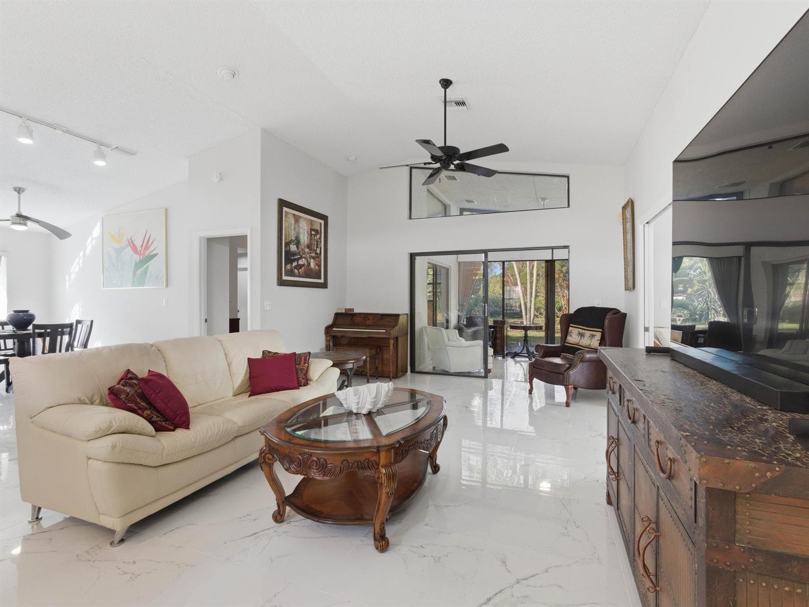 8901 BOATSWAIN Drive, Boynton Beach, FL 33436 photo 12