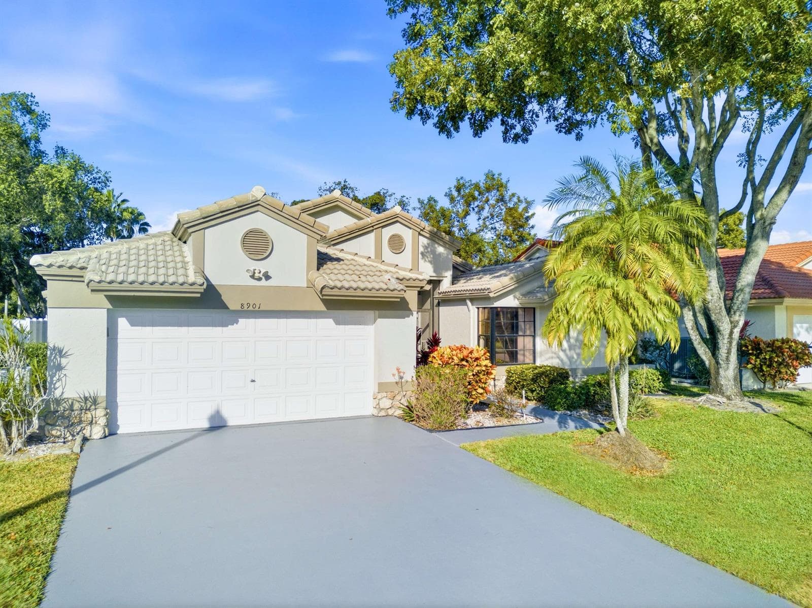 8901 BOATSWAIN Drive, Boynton Beach, FL 33436 photo 5