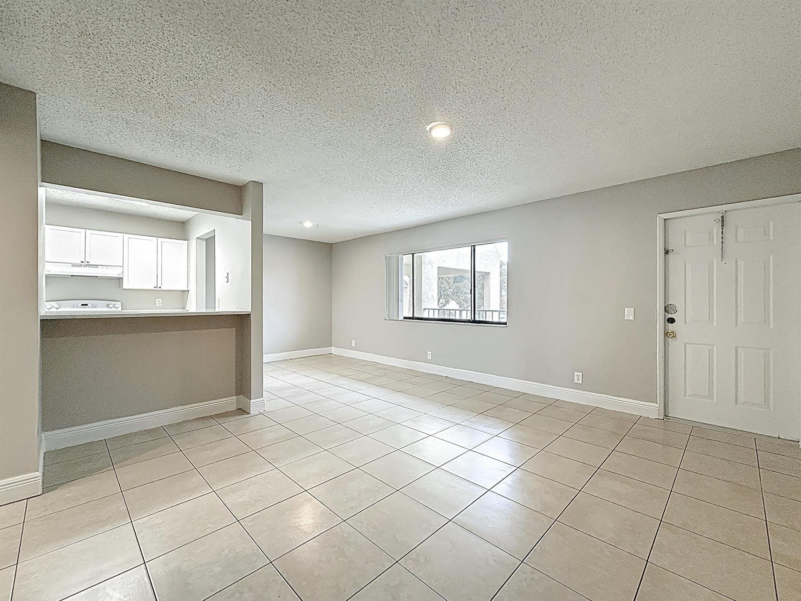 719 MEADOWS Circle, Boynton Beach, FL 33436 photo 9