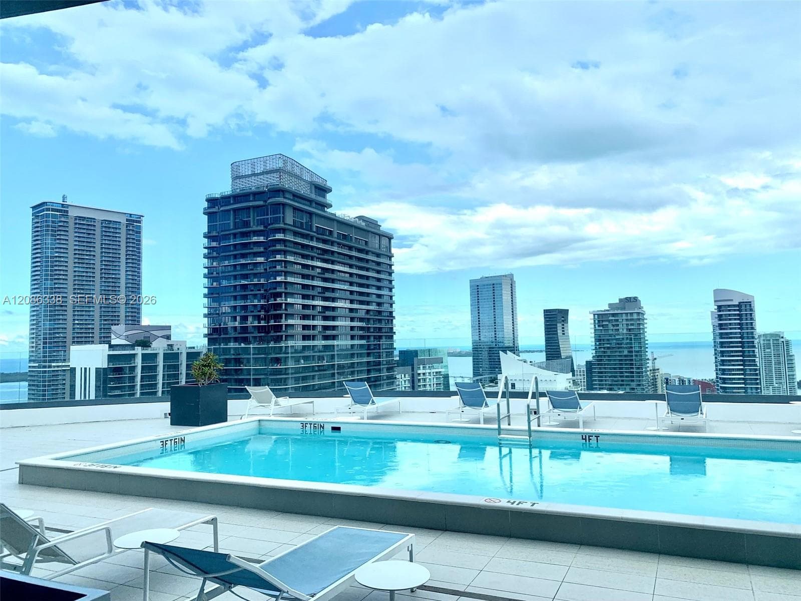 55 SW 9th St # 1707, Miami, FL 33130 photo 7