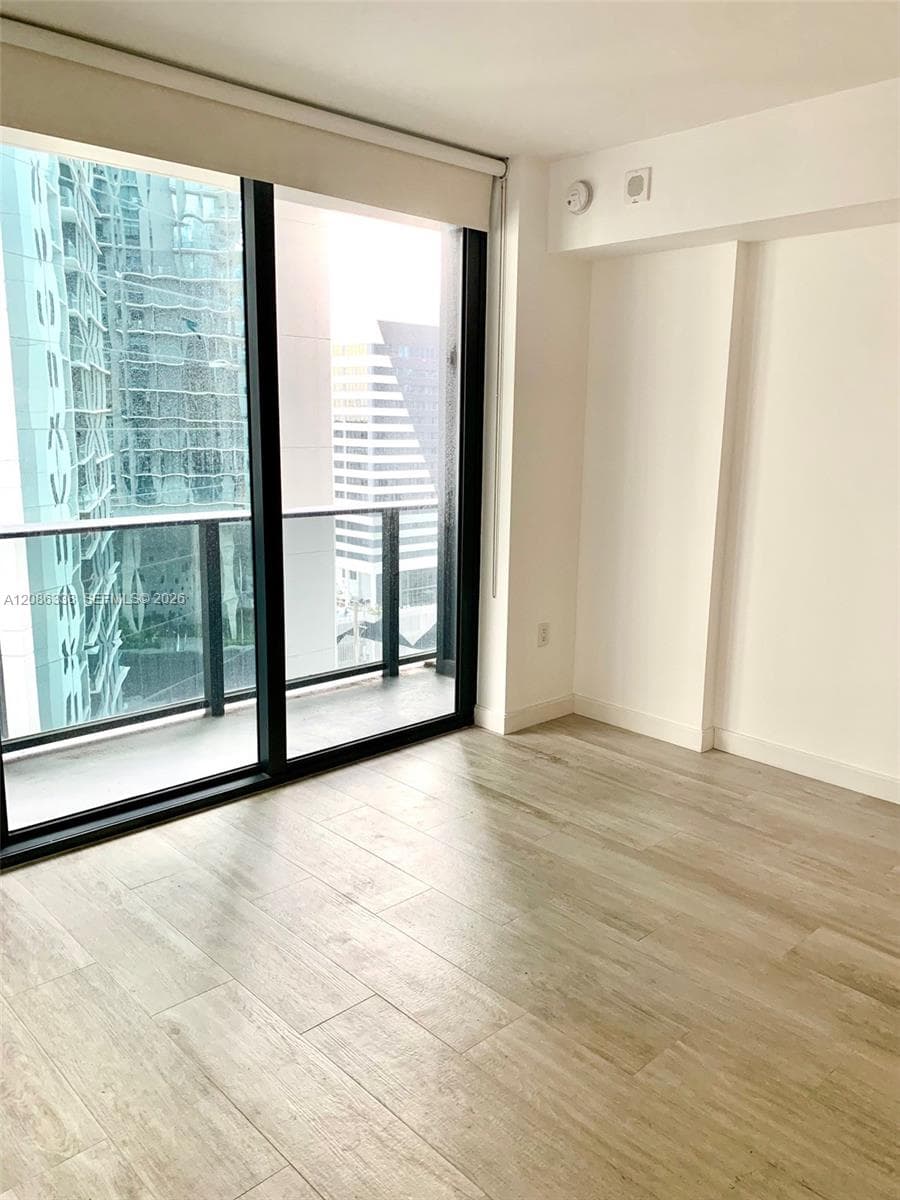 55 SW 9th St # 1707, Miami, FL 33130 photo 5