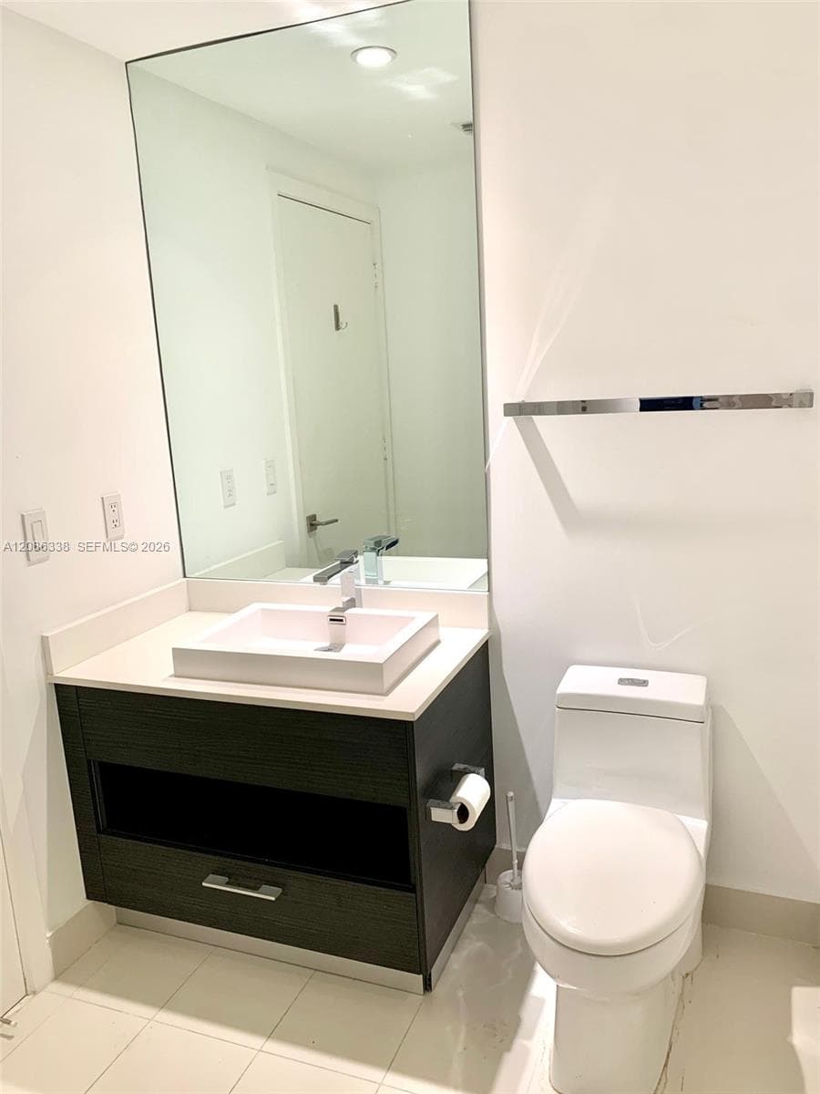55 SW 9th St # 1707, Miami, FL 33130 photo 4