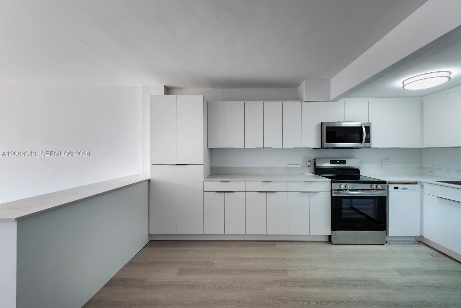 1650 NE 115th St # 108, Miami, FL 33181 photo 4