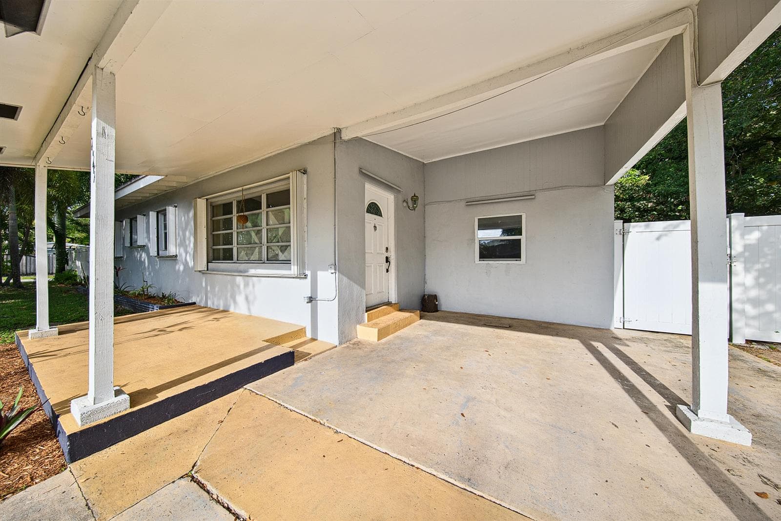 1425 SW 19th Avenue, Fort Lauderdale, FL 33312 photo 2