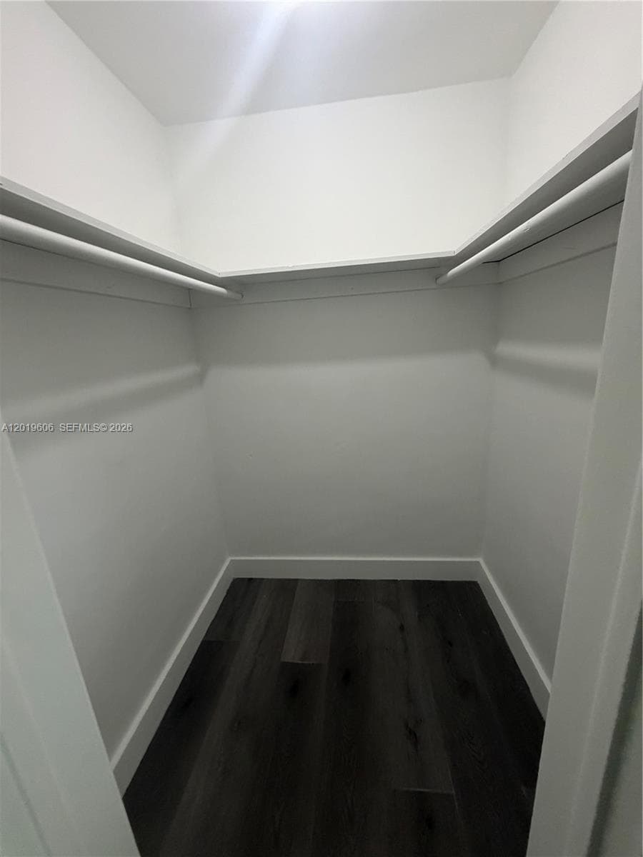 117 SE 2nd Ave # 1, Hallandale Beach, FL 33009 photo 2