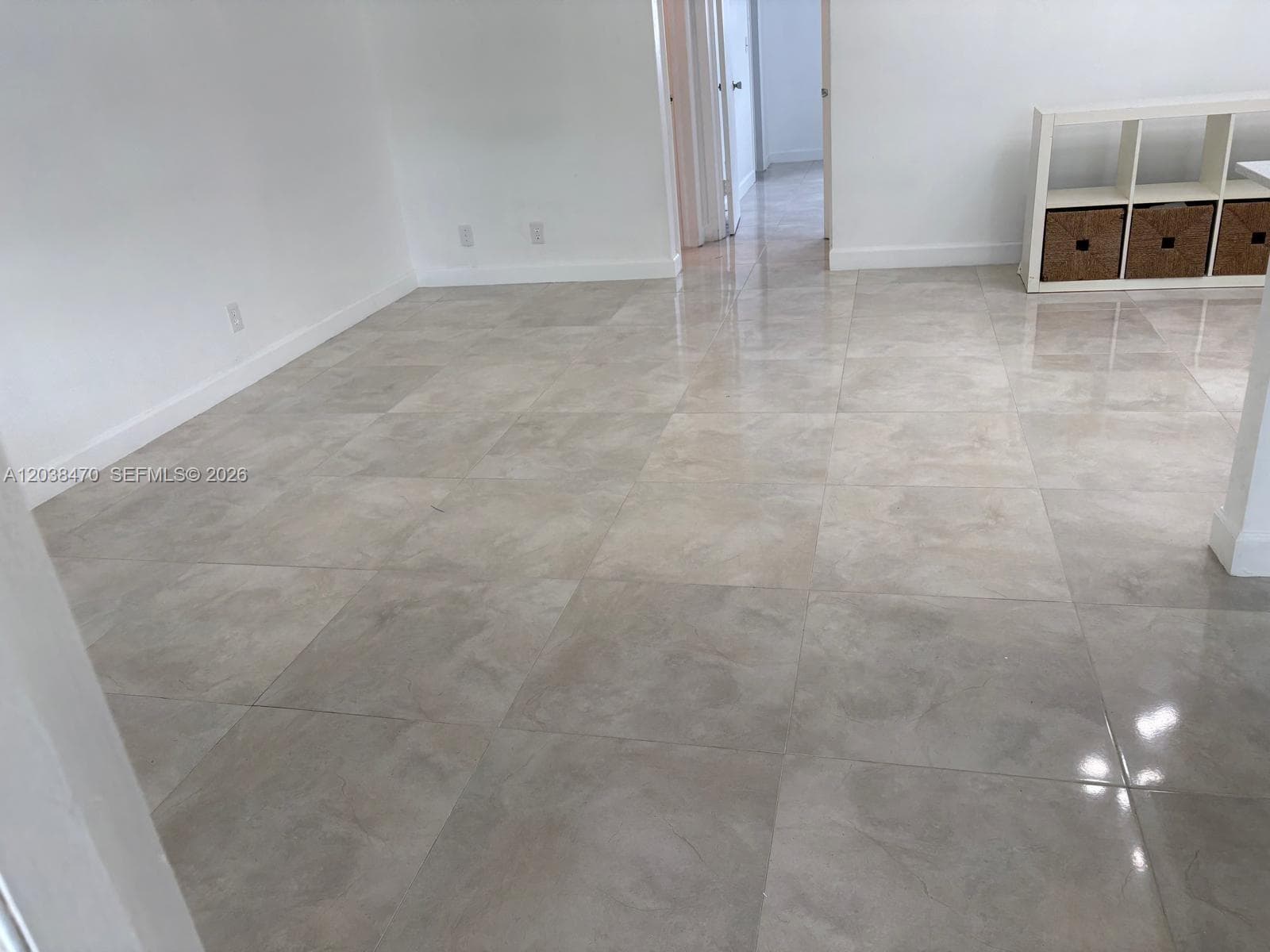 541 Blue Heron Dr # 215, Hallandale Beach, FL 33009 photo 2
