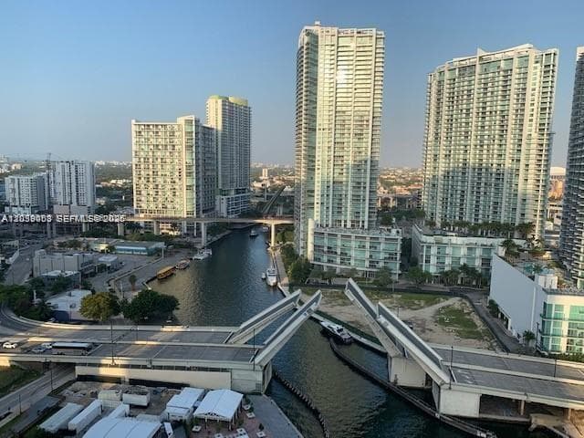 31 SE 5th St # 705, Miami, FL 33131 photo 2