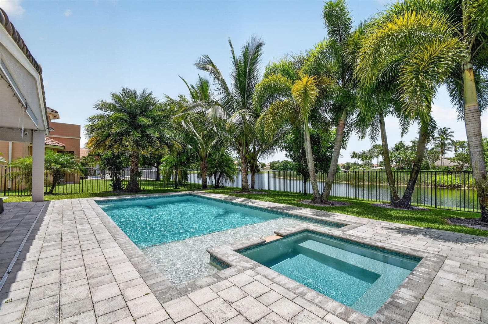 8890 Cobblestone Point Circle, Boynton Beach, FL 33472 photo 2
