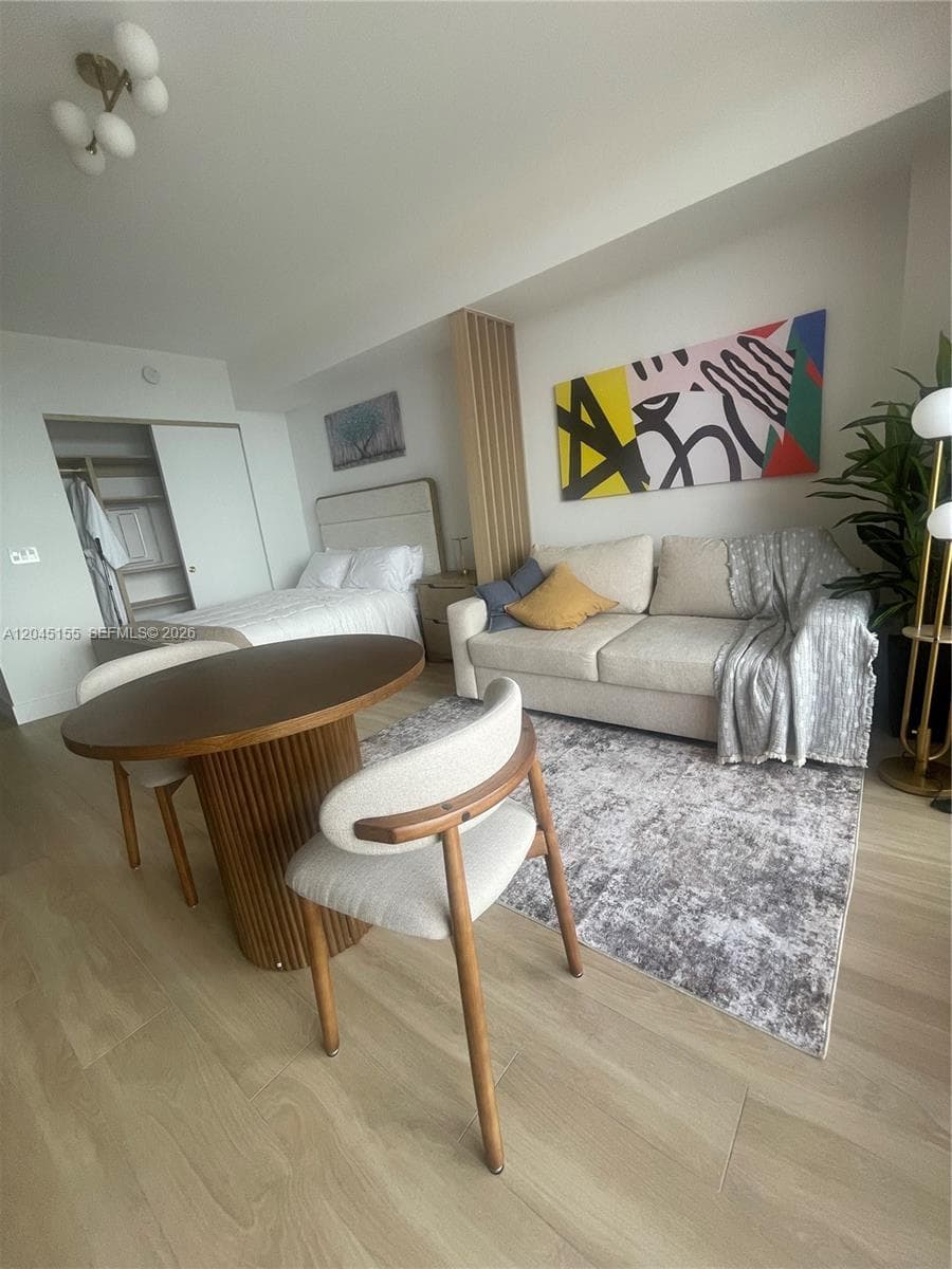 90 NE 32 # 819, Miami, FL 33137