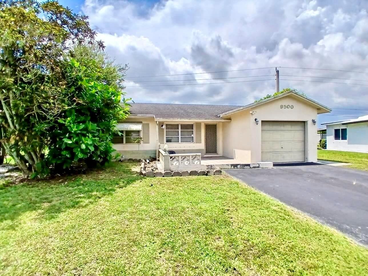 9500 NW 70th Street, Tamarac, FL 33321 photo 2