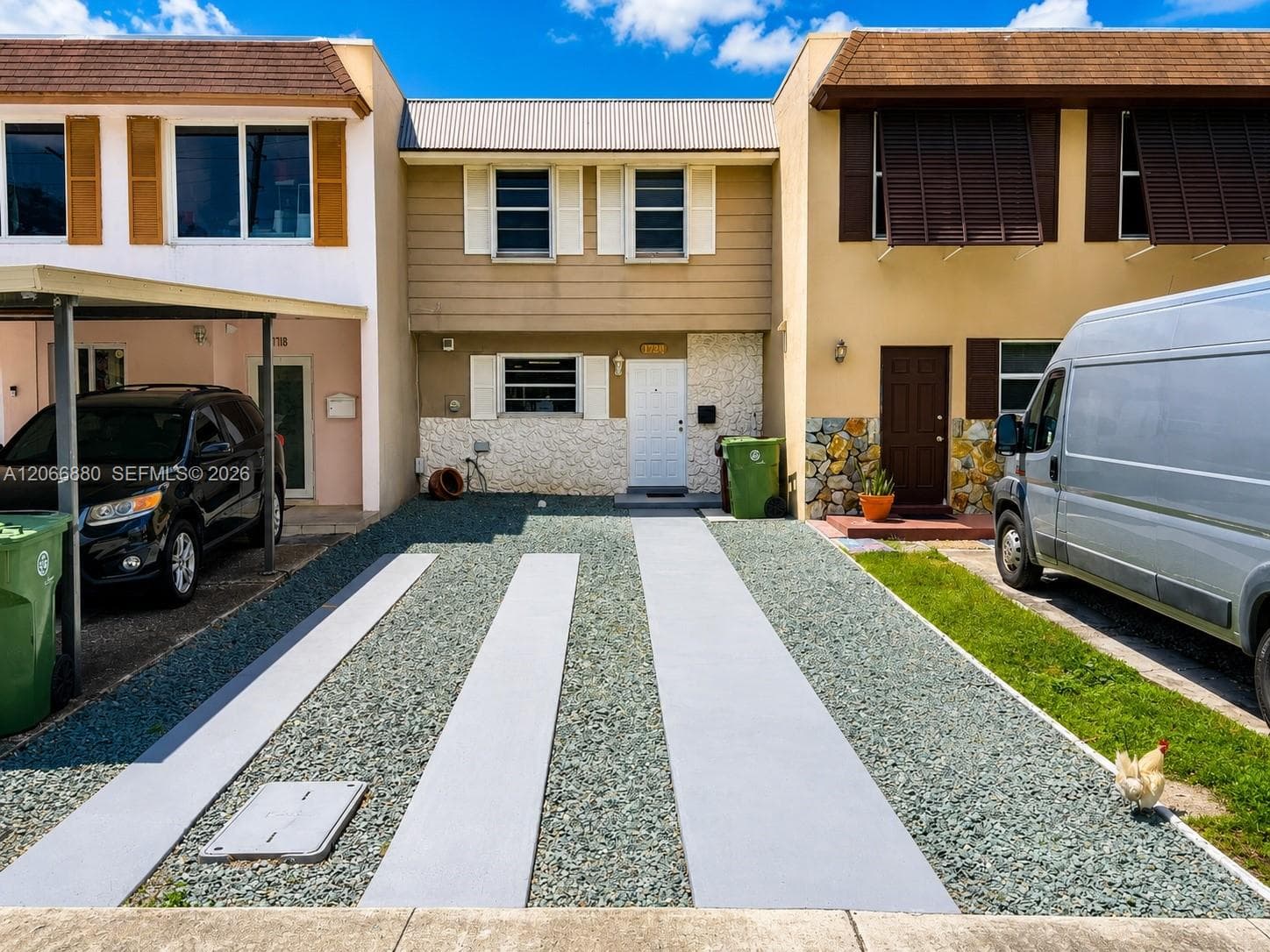 1720 W 75th St, Hialeah, FL 33014 photo 2