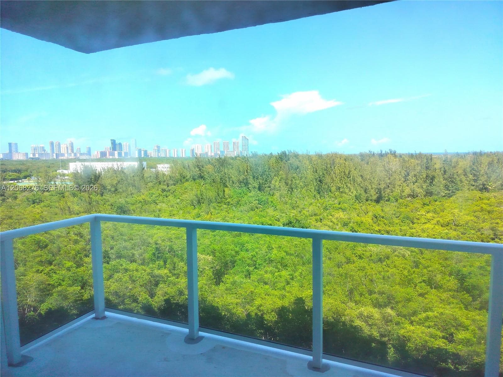 14951 Royal Oaks Ln # 1006, North Miami, FL 33181 photo 2