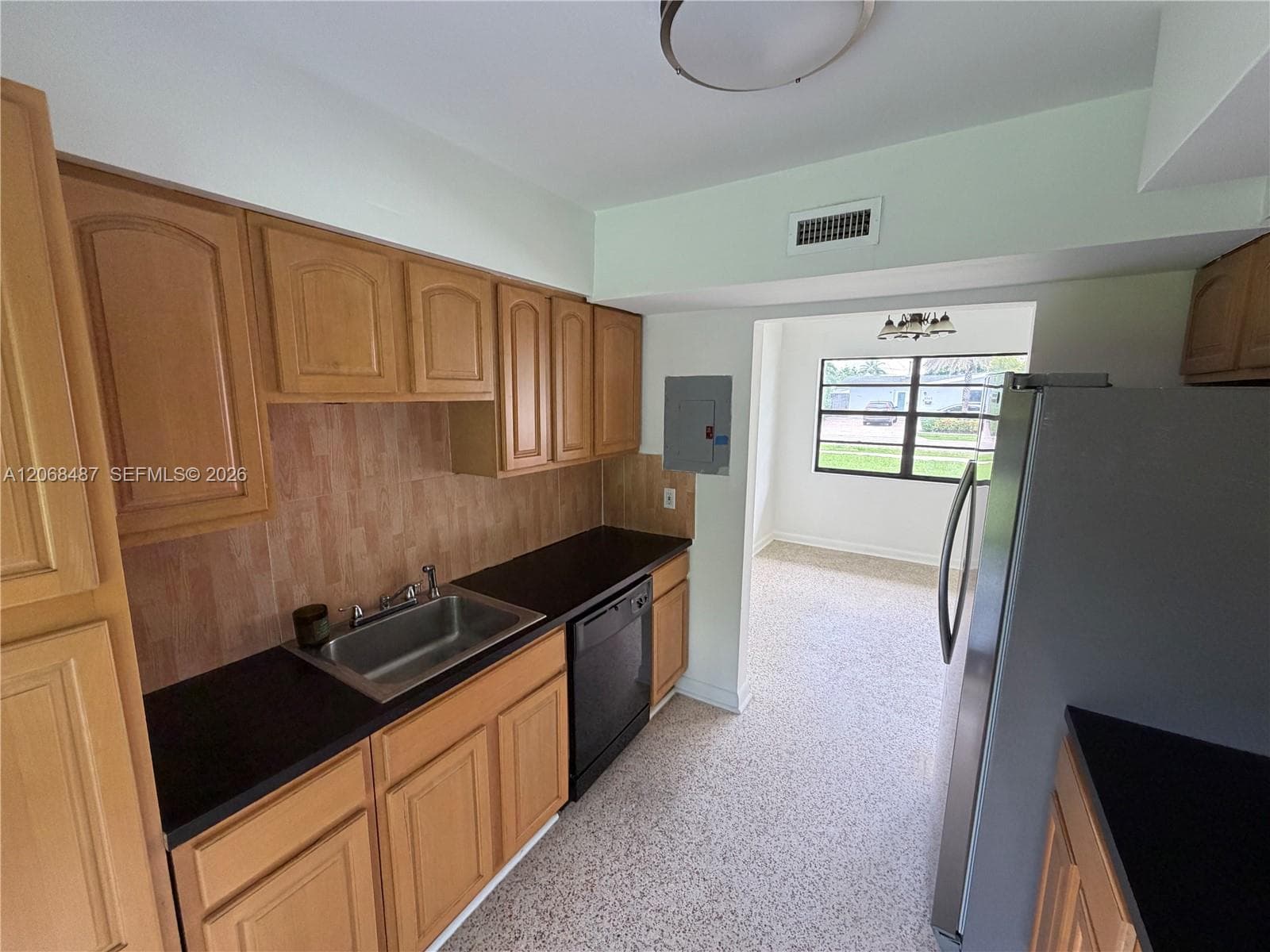 4361 SW 97th Ct, Miami, FL 33165 photo 2