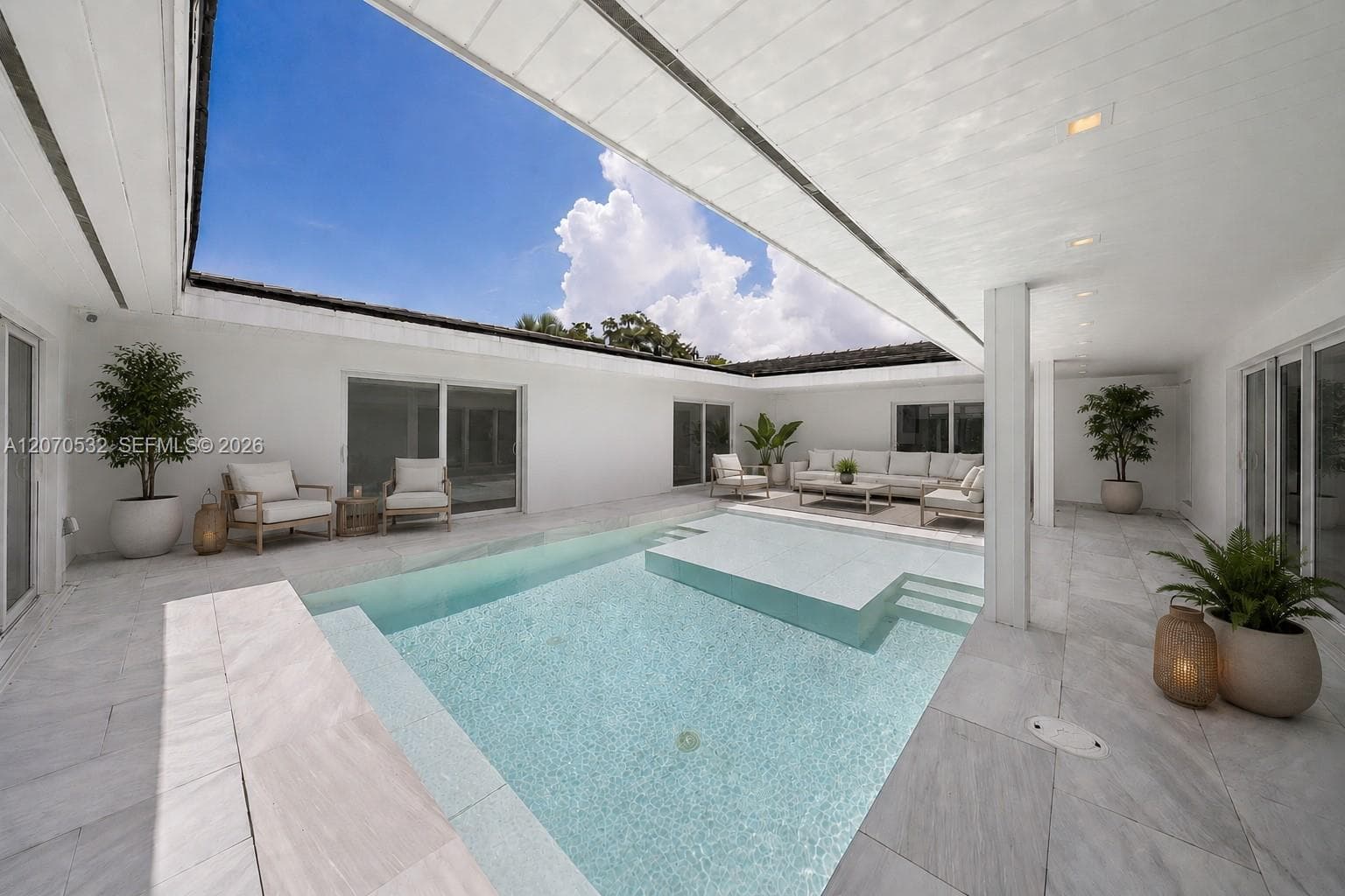 4001 Monserrate St, Coral Gables, FL 33146 photo 2