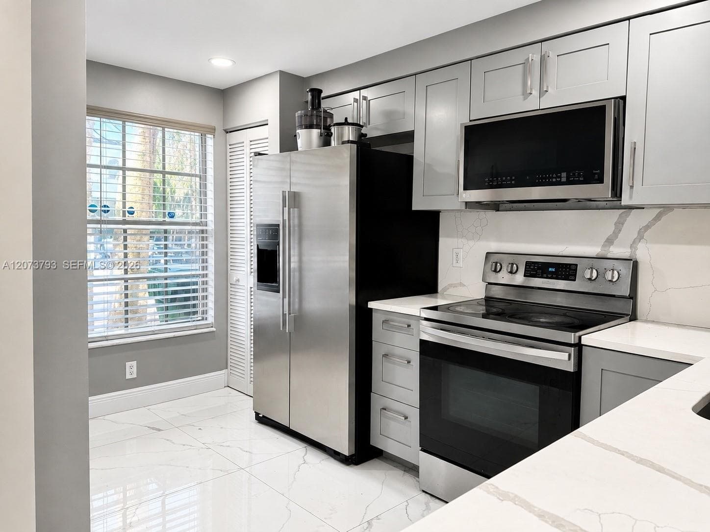 5512 Pageant Pl, Margate, FL 33063 photo 2