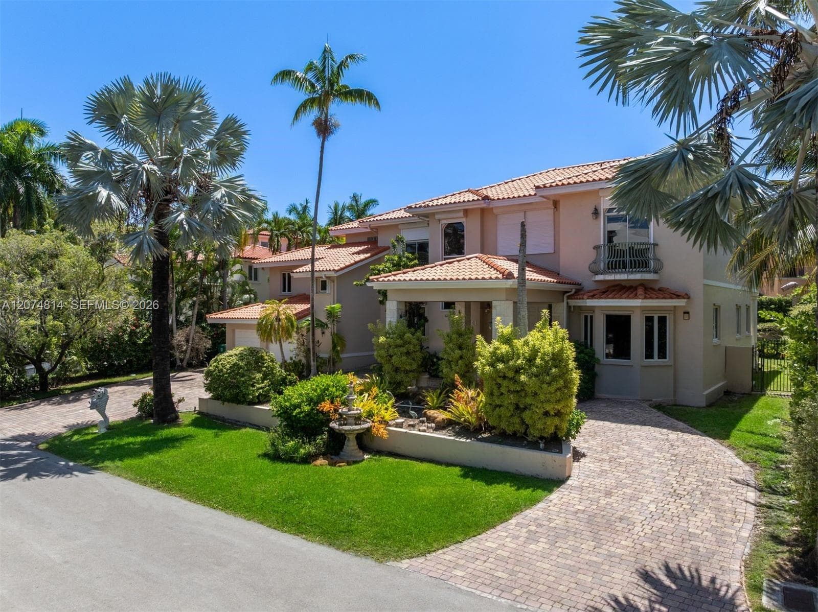 501 Bay Lane, Key Biscayne, FL 33149 photo 2
