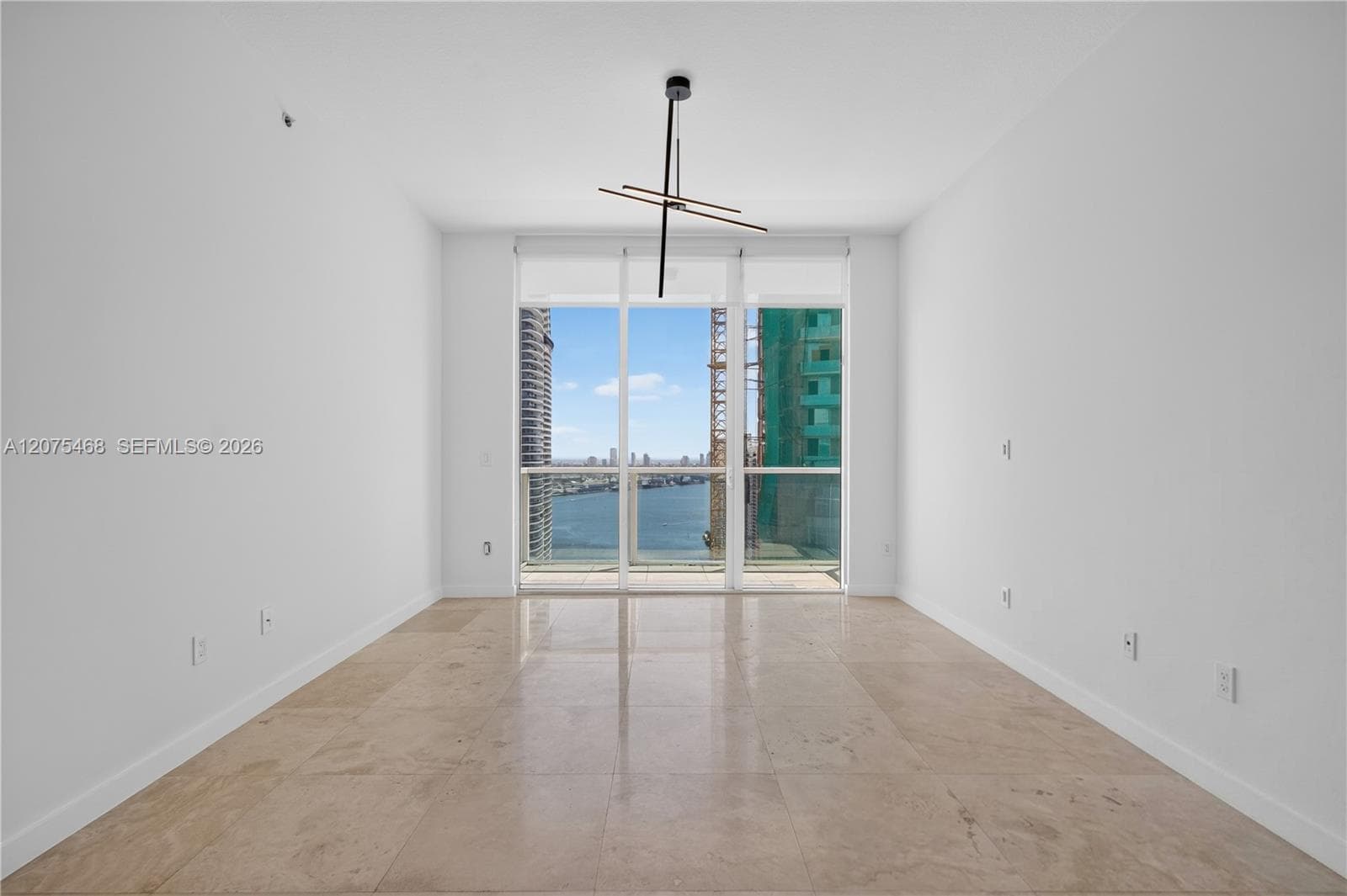 31 SE 5th St # 4212, Miami, FL 33131 photo 2