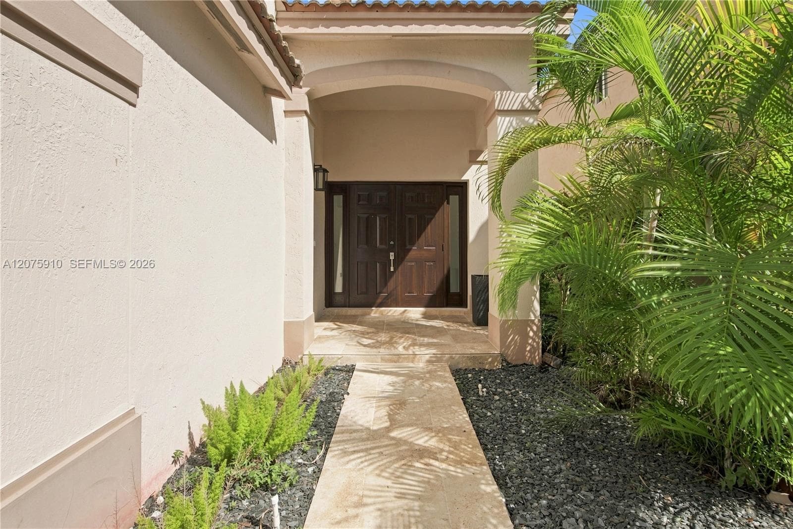 445 Conservation Dr, Weston, FL 33327 photo 2