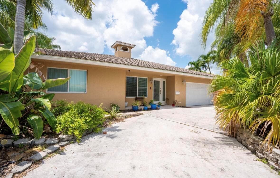17 SE 8TH Terrace, Deerfield Beach, FL 33441 photo 2