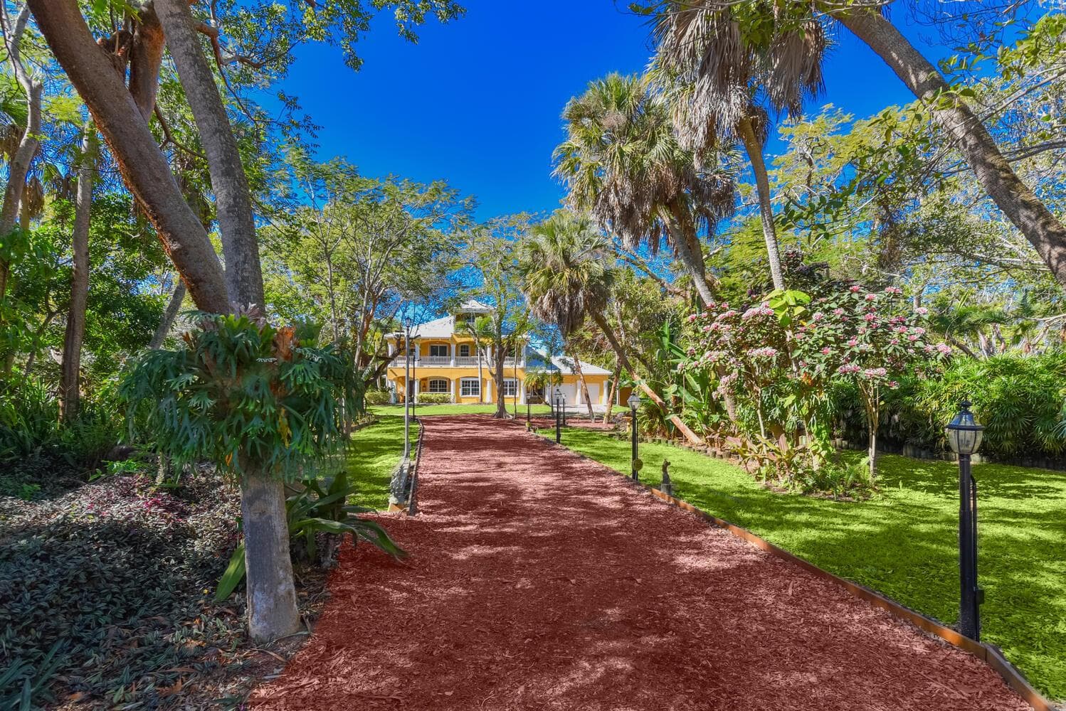 8053 S Indian River Drive, Fort Pierce, FL 34982 photo 2