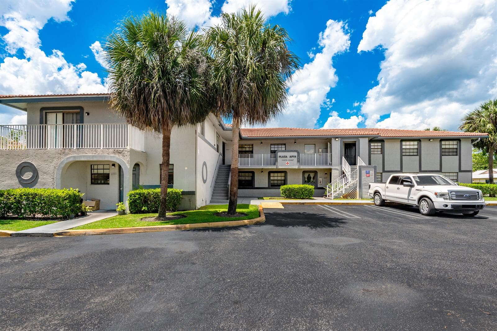 10675 Royal Palm Boulevard, Coral Springs, FL 33065 photo 2
