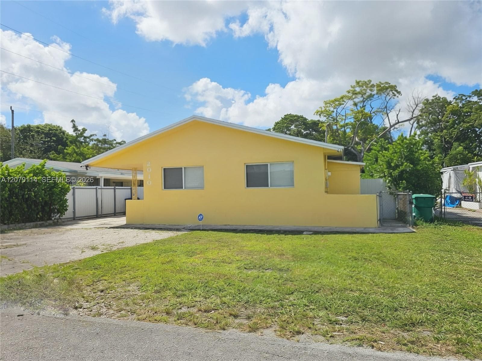 2010 NW 70th St, Miami, FL 33147 photo 2