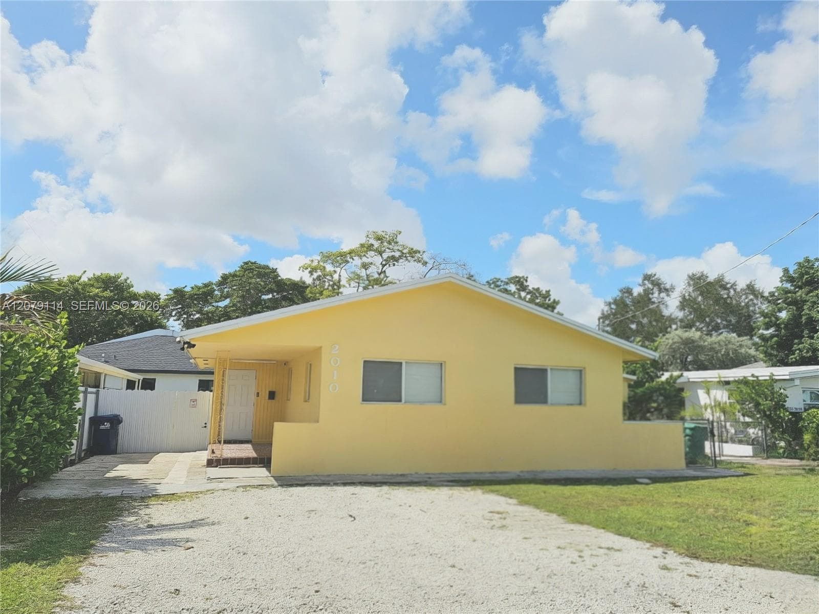 2010 NW 70th St, Miami, FL 33147