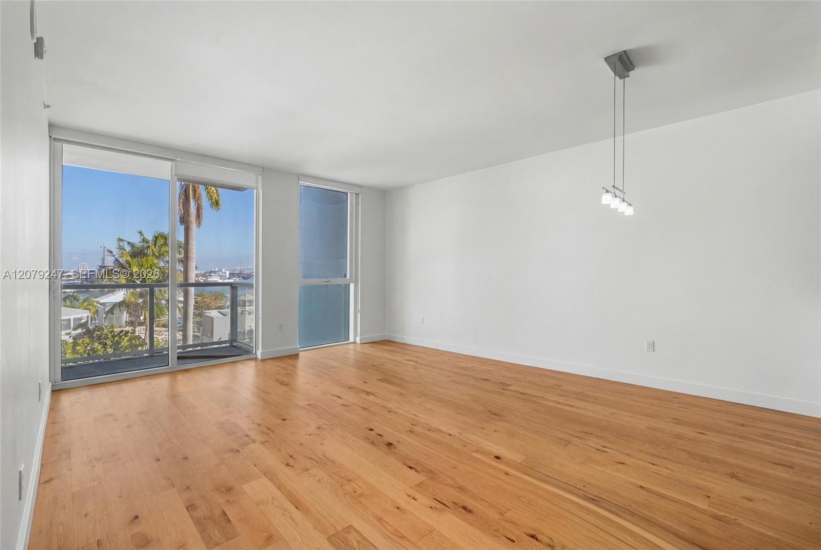 253 NE 2nd St # 1007, Miami, FL 33132