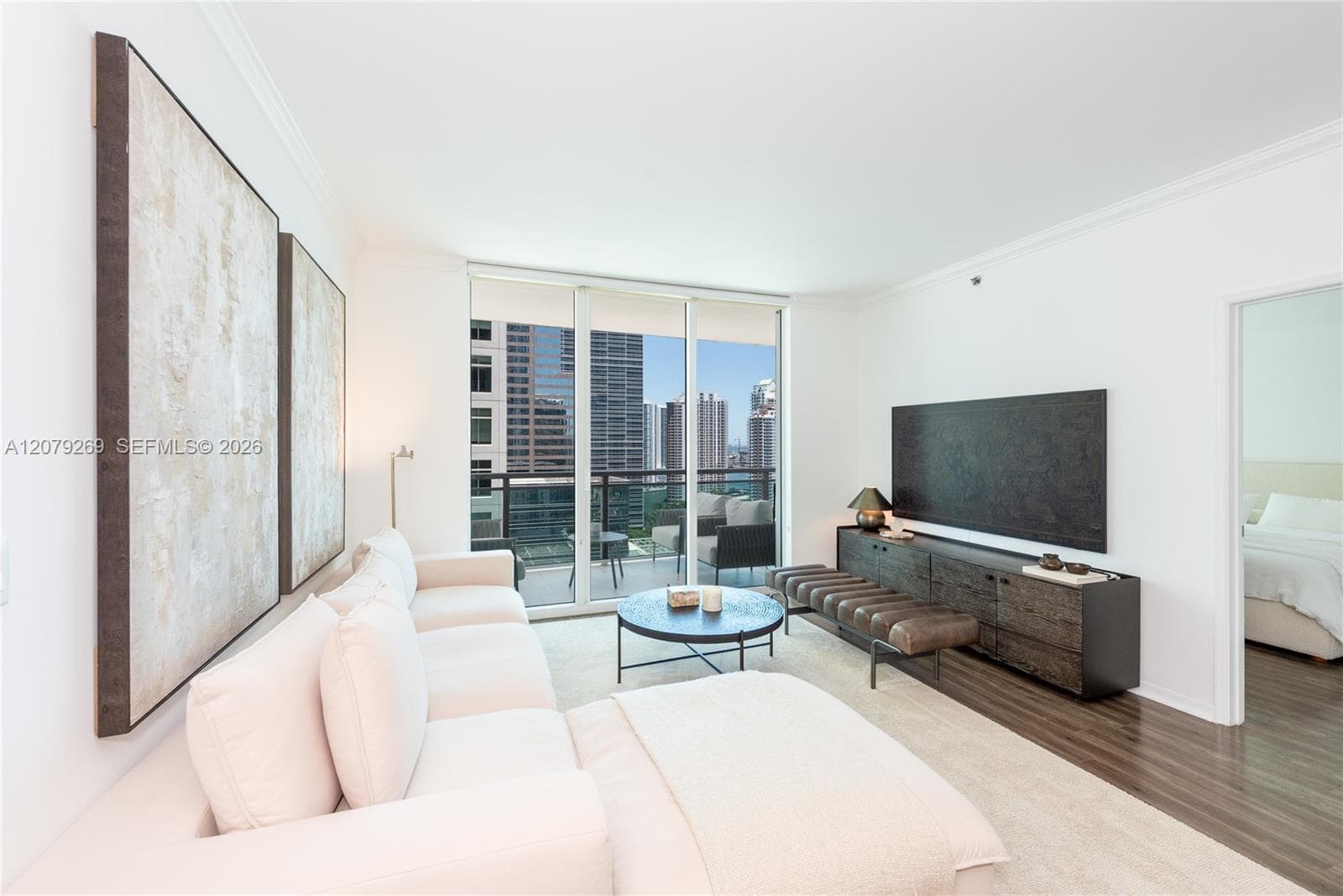 950 Brickell Bay Dr # 2304, Miami, FL 33131