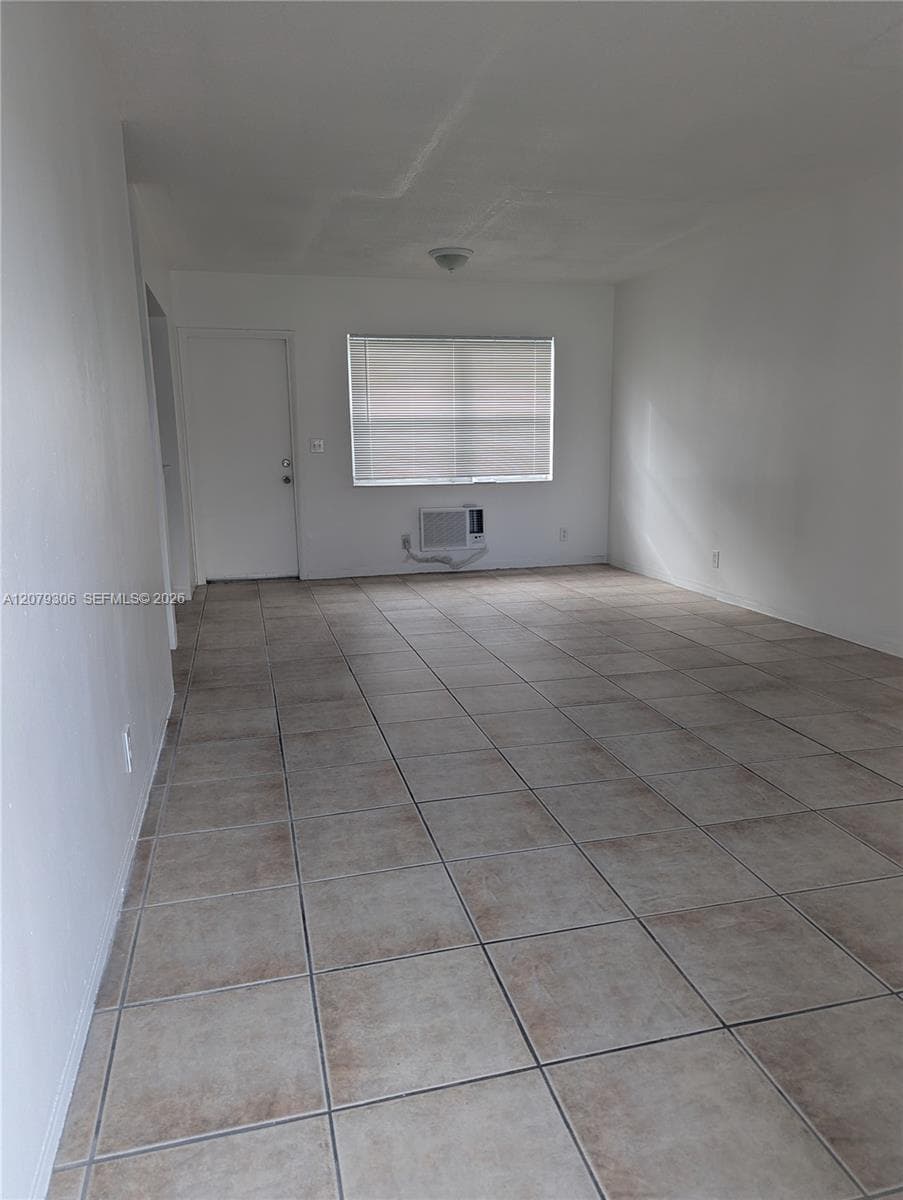 2220 Pierce St # 9, Hollywood, FL 33020