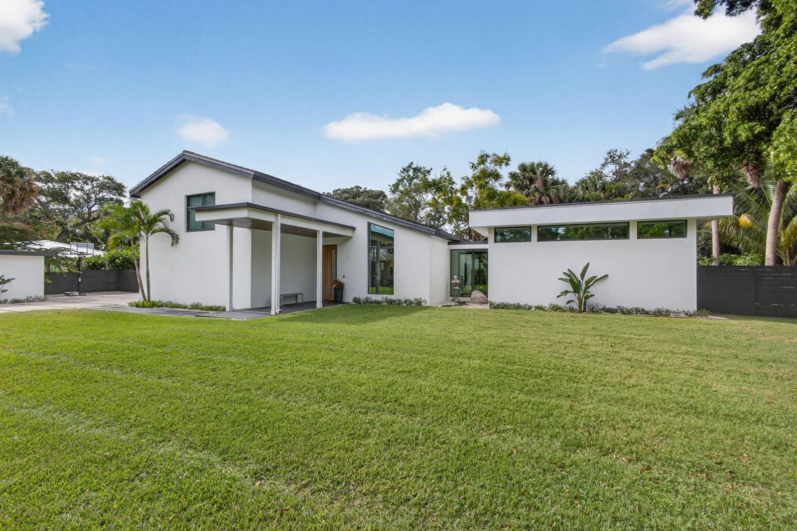 13071 FLAMINGO Terrace, Palm Beach Gardens, FL 33410 photo 2