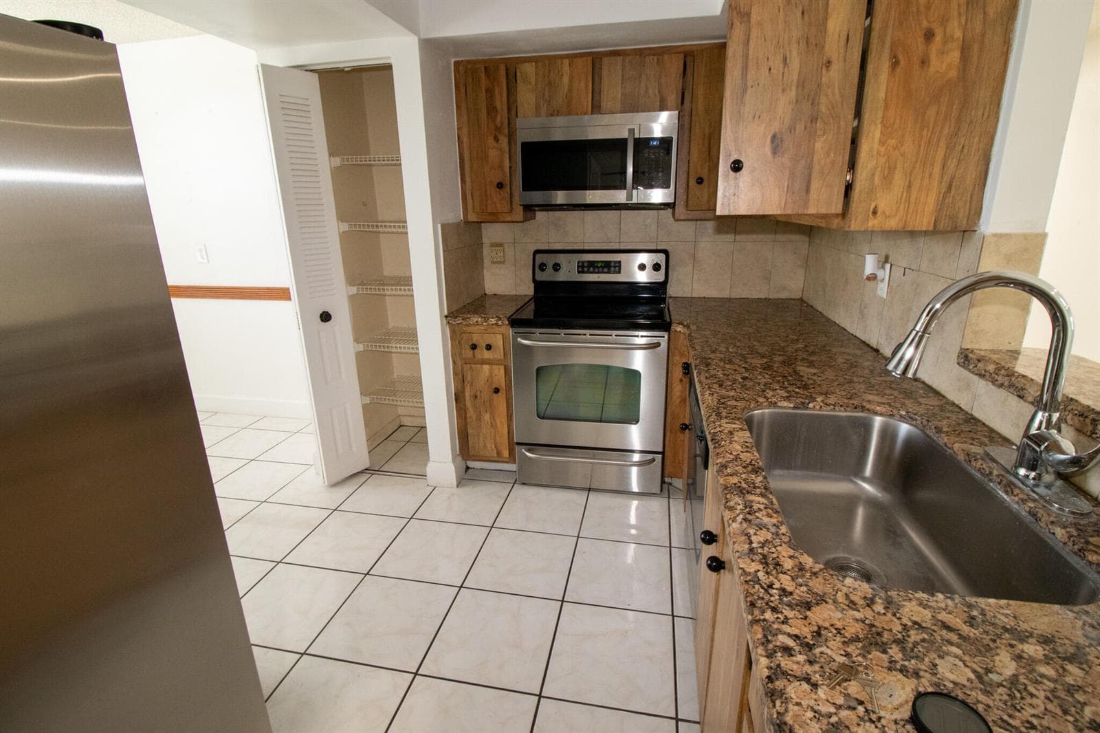 1040 NW 80TH Avenue # 203, Margate, FL 33063 photo 2