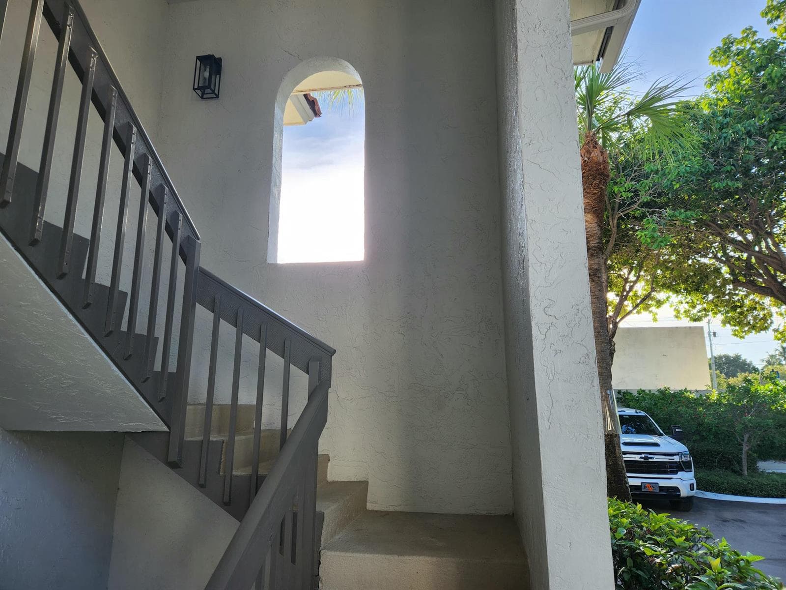 30 PELICAN POINTE Drive # 201, Delray Beach, FL 33483 photo 2